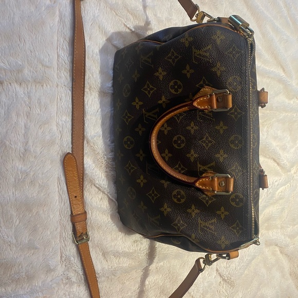 Authentic Louis Vuitton Speedy 30 Handbag - Picture 2 of 6